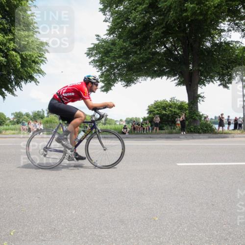 15.06.2025 - 7 Türme Triathlon Yannick Fuchs http://msf.ph/oto/7988853 15.06.2025 12:58:36 Radfahren 367, 386, 440, 460, 506, 531, 592, 606, 680, 740, 762, 865, 950 meine-sportfotos.de