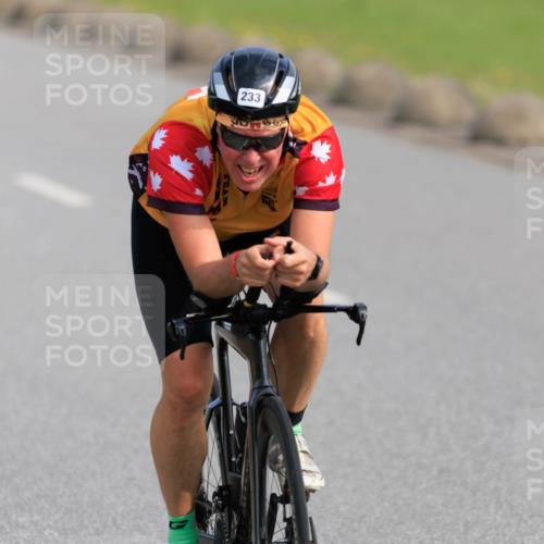 15.06.2025 - 27. Vierlanden-Triathlon H.Heesch http://msf.ph/oto/7988857 15.06.2025 09:28:54 Radfahren 172, 183, 233 meine-sportfotos.de