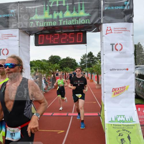 15.06.2025 - 7 Türme Triathlon Michael Strokosch http://msf.ph/oto/7988909 15.06.2025 14:22:50 Ziel 373, 423, 497, 724, 754, 761, 893, 946, 958 meine-sportfotos.de