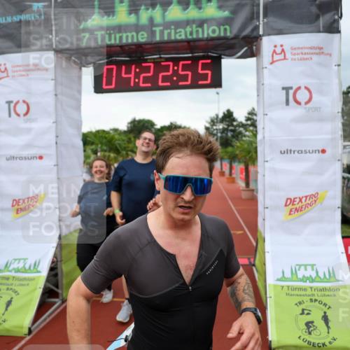 15.06.2025 - 7 Türme Triathlon Michael Strokosch http://msf.ph/oto/7989013 15.06.2025 14:22:55 Ziel 373, 423, 437, 497, 754, 761, 893, 946, 958 meine-sportfotos.de