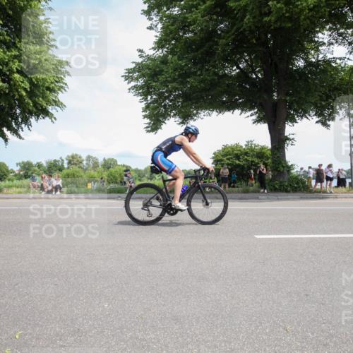 15.06.2025 - 7 Türme Triathlon Yannick Fuchs http://msf.ph/oto/7989014 15.06.2025 12:59:34 Radfahren 558, 663, 727, 792, 859 meine-sportfotos.de