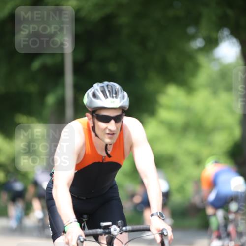 15.06.2025 - 7 Türme Triathlon Yannick Fuchs http://msf.ph/oto/7989029 15.06.2025 13:00:47 Radfahren 327, 361, 398, 641, 927, 1169 meine-sportfotos.de