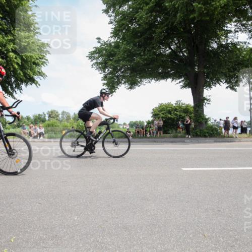 15.06.2025 - 7 Türme Triathlon Yannick Fuchs http://msf.ph/oto/7989035 15.06.2025 12:59:38 Radfahren 546, 558, 663, 727, 792, 802, 859, 952 meine-sportfotos.de