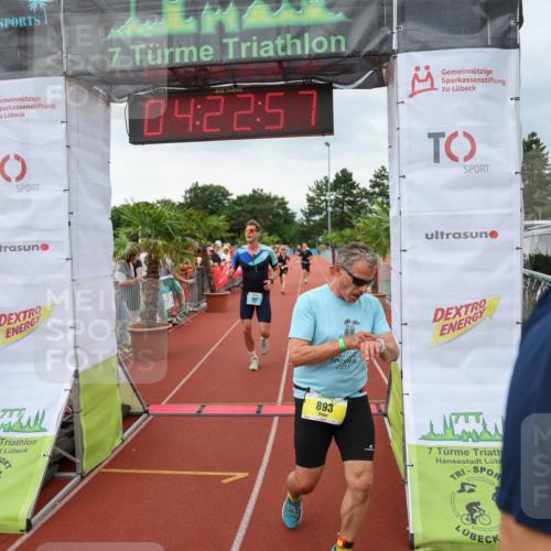 15.06.2025 - 7 Türme Triathlon Michael Strokosch http://msf.ph/oto/7989046 15.06.2025 14:22:57 Ziel 373, 437, 510, 754, 761, 820, 893, 946, 958 meine-sportfotos.de