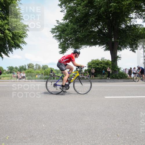 15.06.2025 - 7 Türme Triathlon Yannick Fuchs http://msf.ph/oto/7989049 15.06.2025 12:59:49 Radfahren 488, 546, 582, 598, 802, 818, 904, 952, 1029, 1150, 1152 meine-sportfotos.de