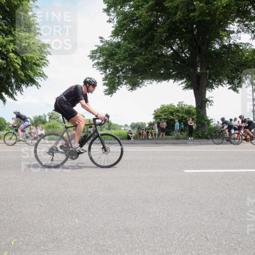 15.06.2025 - 7 Türme Triathlon Yannick Fuchs http://msf.ph/oto/7989067 15.06.2025 12:59:54 Radfahren 488, 598, 621, 776, 784, 818, 904, 1029, 1150, 1153 meine-sportfotos.de
