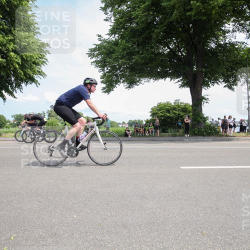 15.06.2025 - 7 Türme Triathlon Yannick Fuchs http://msf.ph/oto/7989081 15.06.2025 12:59:58 Radfahren 384, 621, 776, 784, 801, 818, 1150, 1153 meine-sportfotos.de