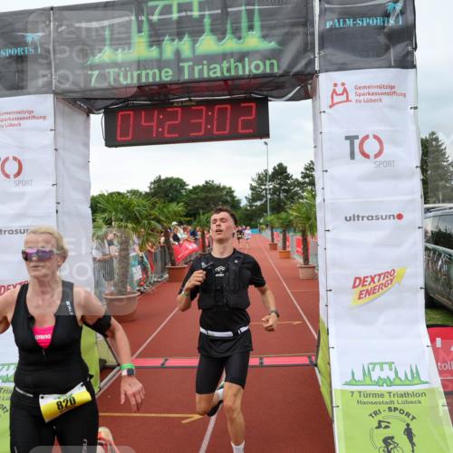 15.06.2025 - 7 Türme Triathlon Michael Strokosch http://msf.ph/oto/7989133 15.06.2025 14:23:02 Ziel 437, 510, 820, 893 meine-sportfotos.de