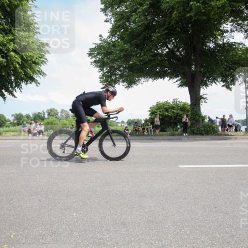 15.06.2025 - 7 Türme Triathlon Yannick Fuchs http://msf.ph/oto/7989140 15.06.2025 13:00:30 Radfahren 200, 252, 402, 461, 577, 879, 945, 963, 1166 meine-sportfotos.de