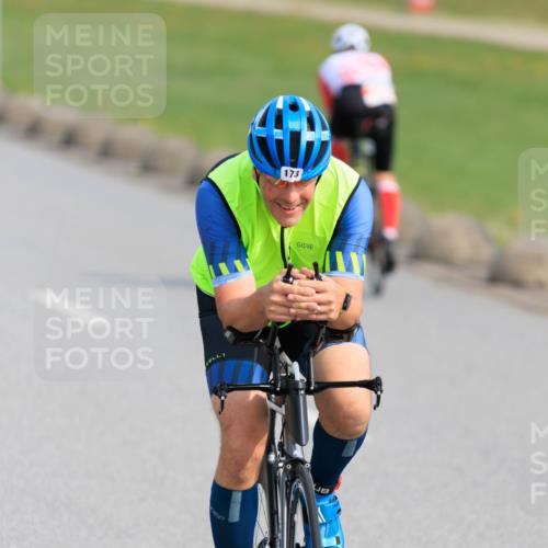 15.06.2025 - 27. Vierlanden-Triathlon H.Heesch http://msf.ph/oto/7989144 15.06.2025 09:31:27 Radfahren 13, 127, 173 meine-sportfotos.de