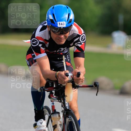15.06.2025 - 27. Vierlanden-Triathlon H.Heesch http://msf.ph/oto/7989172 15.06.2025 09:31:53 Radfahren 93, 143, 178, 185 meine-sportfotos.de