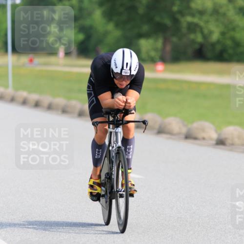 15.06.2025 - 27. Vierlanden-Triathlon H.Heesch http://msf.ph/oto/7989186 15.06.2025 09:32:01 Radfahren 18, 38, 93, 178, 185, 193, 225 meine-sportfotos.de