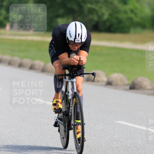 15.06.2025 - 27. Vierlanden-Triathlon H.Heesch http://msf.ph/oto/7989190 15.06.2025 09:32:01 Radfahren 18, 38, 93, 178, 185, 193, 225 meine-sportfotos.de