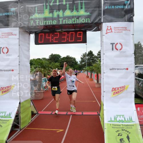 15.06.2025 - 7 Türme Triathlon Michael Strokosch http://msf.ph/oto/7989228 15.06.2025 14:23:09 Ziel 510, 1089, 1099 meine-sportfotos.de
