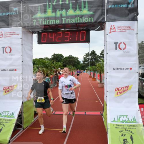 15.06.2025 - 7 Türme Triathlon Michael Strokosch http://msf.ph/oto/7989250 15.06.2025 14:23:09 Ziel 510, 1089, 1099 meine-sportfotos.de