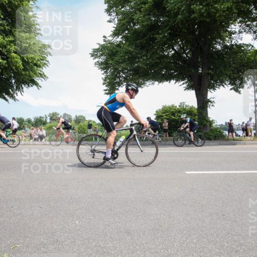 15.06.2025 - 7 Türme Triathlon Yannick Fuchs http://msf.ph/oto/7989272 15.06.2025 13:01:37 Radfahren 264, 393, 573, 621, 877, 901, 971, 988, 1142, 1144, 1146, 1193 meine-sportfotos.de