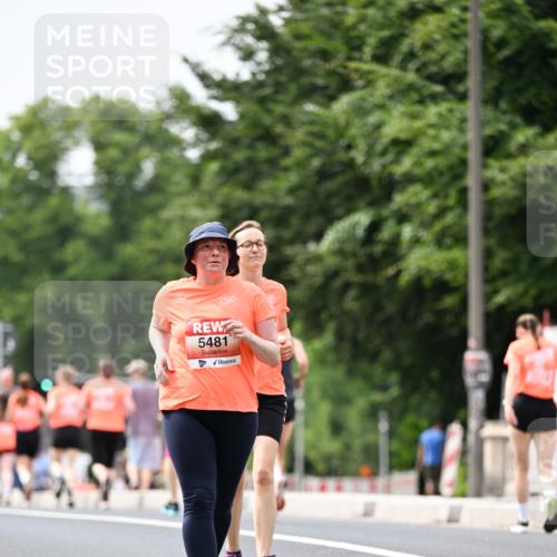 15.06.2025 - REWE Women's Run Dr. Thomas Lammeyer http://msf.ph/oto/7989277 15.06.2025 10:49:03 Laufen 5481 meine-sportfotos.de