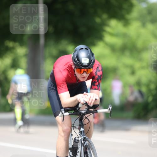 15.06.2025 - 7 Türme Triathlon Yannick Fuchs http://msf.ph/oto/7989281 15.06.2025 13:01:04 Radfahren 586, 642, 667, 797, 1132 meine-sportfotos.de