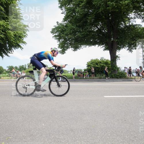 15.06.2025 - 7 Türme Triathlon Yannick Fuchs http://msf.ph/oto/7989305 15.06.2025 13:01:58 Radfahren 355, 453, 456, 554, 644, 853, 986, 1074, 1074, 1114 meine-sportfotos.de