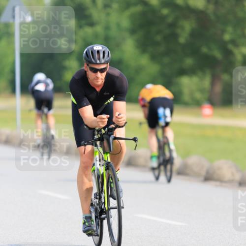 15.06.2025 - 27. Vierlanden-Triathlon H.Heesch http://msf.ph/oto/7989317 15.06.2025 09:35:02 Radfahren 17 meine-sportfotos.de