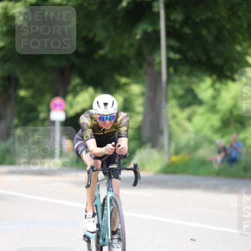 15.06.2025 - 7 Türme Triathlon Yannick Fuchs http://msf.ph/oto/7989329 15.06.2025 13:01:26 Radfahren 441, 564, 582, 596, 786, 793, 910, 915, 1064, 1087, 1136 meine-sportfotos.de
