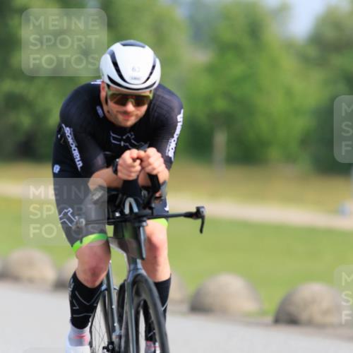 15.06.2025 - 27. Vierlanden-Triathlon H.Heesch http://msf.ph/oto/7989336 15.06.2025 09:35:26 Radfahren 63, 183 meine-sportfotos.de