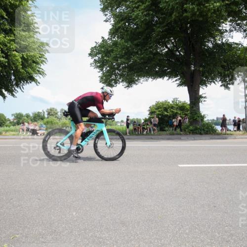 15.06.2025 - 7 Türme Triathlon Yannick Fuchs http://msf.ph/oto/7989394 15.06.2025 13:03:37 Radfahren 218, 334, 469, 516, 587, 619, 1103 meine-sportfotos.de