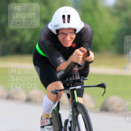 15.06.2025 - 27. Vierlanden-Triathlon H.Heesch http://msf.ph/oto/7989403 15.06.2025 09:37:26 Radfahren 16, 25, 46, 70, 133, 186, 196, 207 meine-sportfotos.de