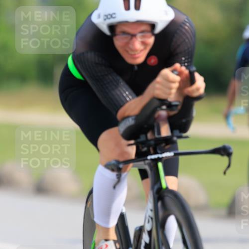15.06.2025 - 27. Vierlanden-Triathlon H.Heesch http://msf.ph/oto/7989411 15.06.2025 09:37:26 Radfahren 16, 25, 46, 70, 133, 186, 196, 207 meine-sportfotos.de