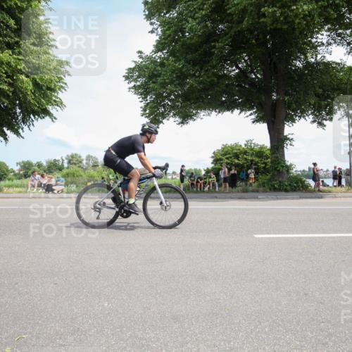 15.06.2025 - 7 Türme Triathlon Yannick Fuchs http://msf.ph/oto/7989418 15.06.2025 13:03:44 Radfahren 218, 250, 409, 516, 619, 1103 meine-sportfotos.de