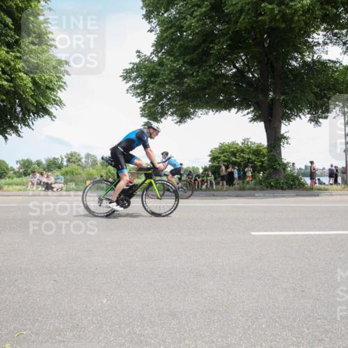15.06.2025 - 7 Türme Triathlon Yannick Fuchs http://msf.ph/oto/7989440 15.06.2025 13:03:46 Radfahren 218, 250, 409, 457, 516, 619, 1103 meine-sportfotos.de