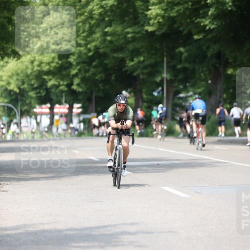 15.06.2025 - 7 Türme Triathlon Yannick Fuchs http://msf.ph/oto/7989449 15.06.2025 13:01:39 Radfahren 264, 393, 621, 877, 1142, 1144, 1146, 1193 meine-sportfotos.de