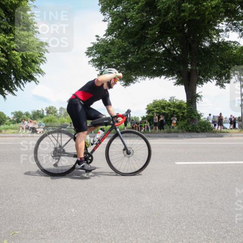 15.06.2025 - 7 Türme Triathlon Yannick Fuchs http://msf.ph/oto/7989450 15.06.2025 13:03:51 Radfahren 250, 303, 409, 432, 457, 1127, 1186 meine-sportfotos.de