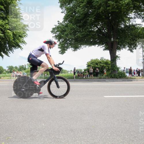 15.06.2025 - 7 Türme Triathlon Yannick Fuchs http://msf.ph/oto/7989460 15.06.2025 13:03:53 Radfahren 250, 303, 364, 409, 432, 457, 1127, 1186 meine-sportfotos.de