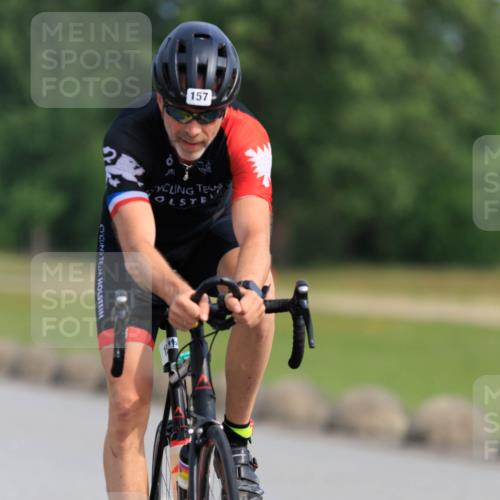 15.06.2025 - 27. Vierlanden-Triathlon H.Heesch http://msf.ph/oto/7989461 15.06.2025 09:37:42 Radfahren 32, 157, 174 meine-sportfotos.de