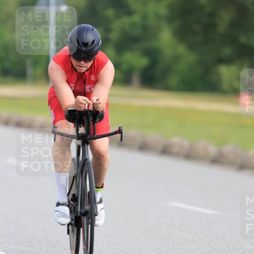 15.06.2025 - 27. Vierlanden-Triathlon H.Heesch http://msf.ph/oto/7989542 15.06.2025 09:39:03 Radfahren 108 meine-sportfotos.de