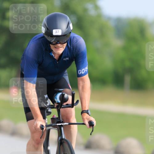 15.06.2025 - 27. Vierlanden-Triathlon H.Heesch http://msf.ph/oto/7989555 15.06.2025 09:39:19 Radfahren 37 meine-sportfotos.de