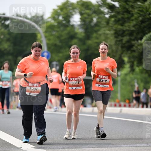 15.06.2025 - REWE Women's Run Dr. Thomas Lammeyer http://msf.ph/oto/7989571 15.06.2025 10:49:21 Laufen 5287, 4, 5331, 5312 meine-sportfotos.de
