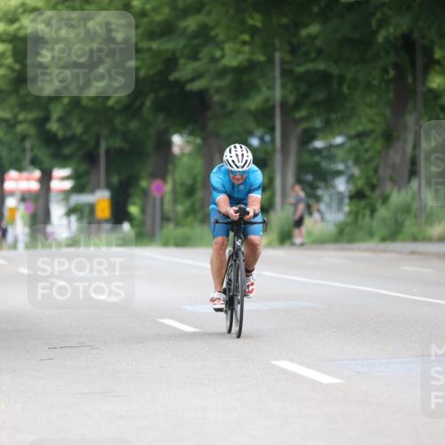 15.06.2025 - 7 Türme Triathlon Yannick Fuchs http://msf.ph/oto/7989581 15.06.2025 11:49:22 Radfahren  meine-sportfotos.de