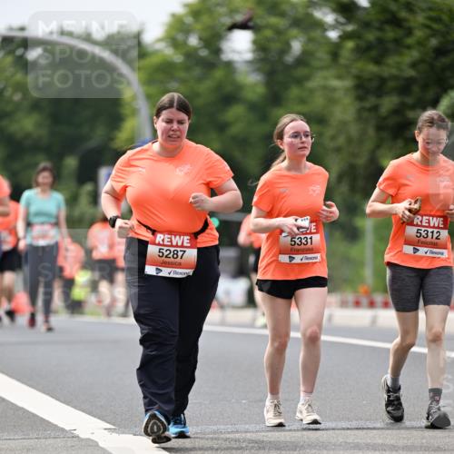 15.06.2025 - REWE Women's Run Dr. Thomas Lammeyer http://msf.ph/oto/7989612 15.06.2025 10:49:22 Laufen 5287, 5331, 5312 meine-sportfotos.de