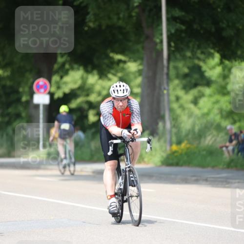15.06.2025 - 7 Türme Triathlon Yannick Fuchs http://msf.ph/oto/7989616 15.06.2025 13:01:59 Radfahren 355, 453, 456, 554, 644, 853, 1074, 1074, 1114 meine-sportfotos.de