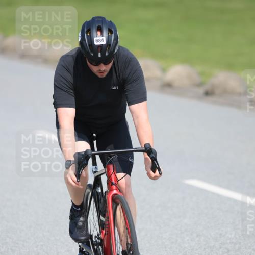 21.06.2025 - 27. Vierlanden-Triathlon H.Heesch http://msf.ph/oto/7989623 15.06.2025 11:47:28 Radfahren 649, 684, 934 meine-sportfotos.de