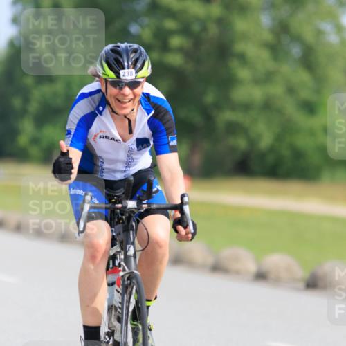 15.06.2025 - 27. Vierlanden-Triathlon H.Heesch http://msf.ph/oto/7989638 15.06.2025 09:41:44 Radfahren 238 meine-sportfotos.de