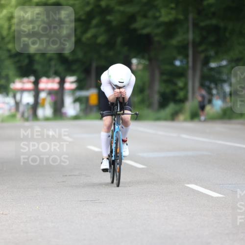 15.06.2025 - 7 Türme Triathlon Yannick Fuchs http://msf.ph/oto/7989642 15.06.2025 11:49:37 Radfahren  meine-sportfotos.de