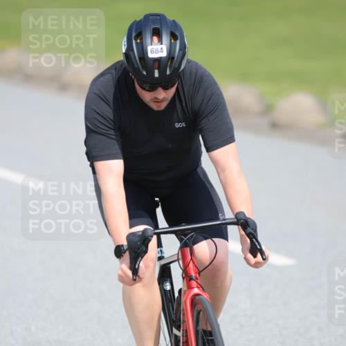 21.06.2025 - 27. Vierlanden-Triathlon H.Heesch http://msf.ph/oto/7989649 15.06.2025 11:47:28 Radfahren 649, 684, 934 meine-sportfotos.de