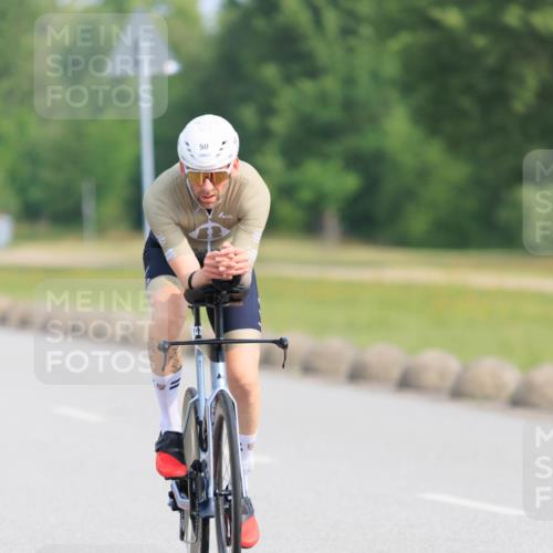 15.06.2025 - 27. Vierlanden-Triathlon H.Heesch http://msf.ph/oto/7989719 15.06.2025 09:42:14 Radfahren 50, 83, 158 meine-sportfotos.de