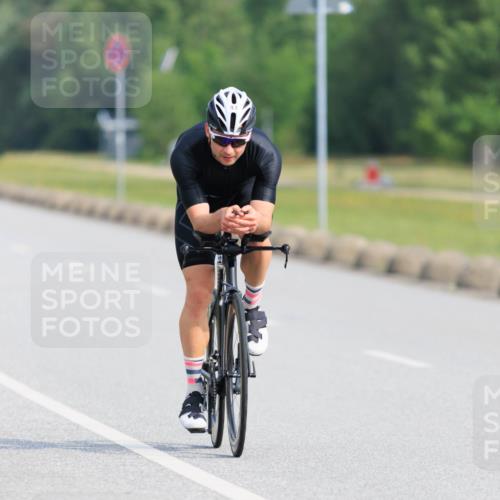 15.06.2025 - 27. Vierlanden-Triathlon H.Heesch http://msf.ph/oto/7989746 15.06.2025 09:42:18 Radfahren 50, 83, 158 meine-sportfotos.de