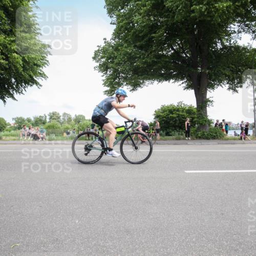 15.06.2025 - 7 Türme Triathlon Yannick Fuchs http://msf.ph/oto/7989752 15.06.2025 13:06:47 Radfahren 383, 544, 572, 1192 meine-sportfotos.de