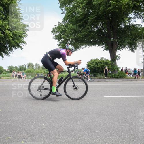 15.06.2025 - 7 Türme Triathlon Yannick Fuchs http://msf.ph/oto/7989799 15.06.2025 13:07:31 Radfahren 285, 295, 324, 548 meine-sportfotos.de