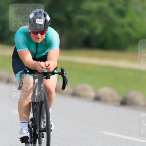 15.06.2025 - 27. Vierlanden-Triathlon H.Heesch http://msf.ph/oto/7989802 15.06.2025 09:42:47 Radfahren 163, 247 meine-sportfotos.de